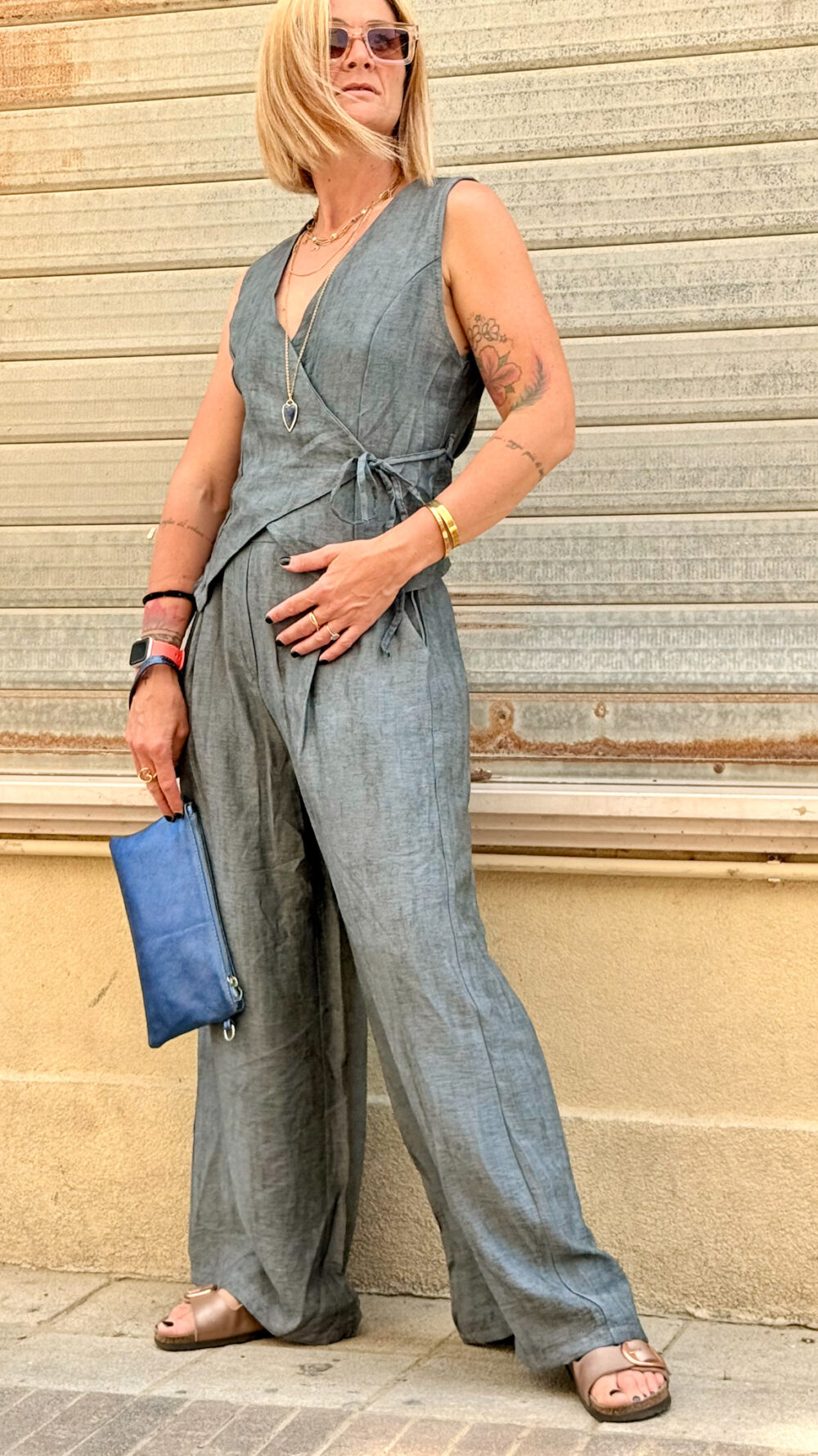 COMPLETO CON GILET INCROCIATO E PANTALONE PALAZZO