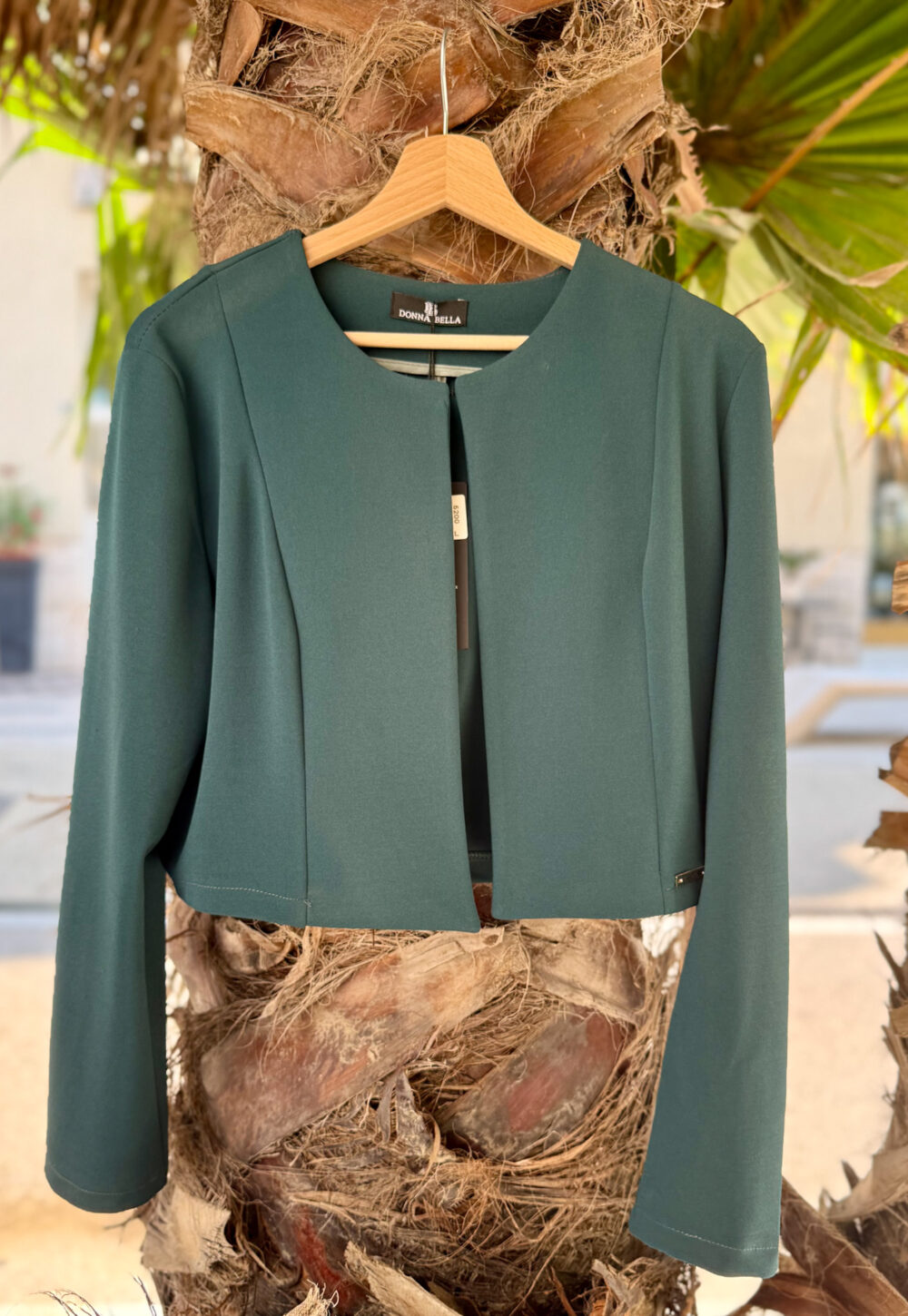 GIACCHINO ELEGANTE CORTO E STRONCATO