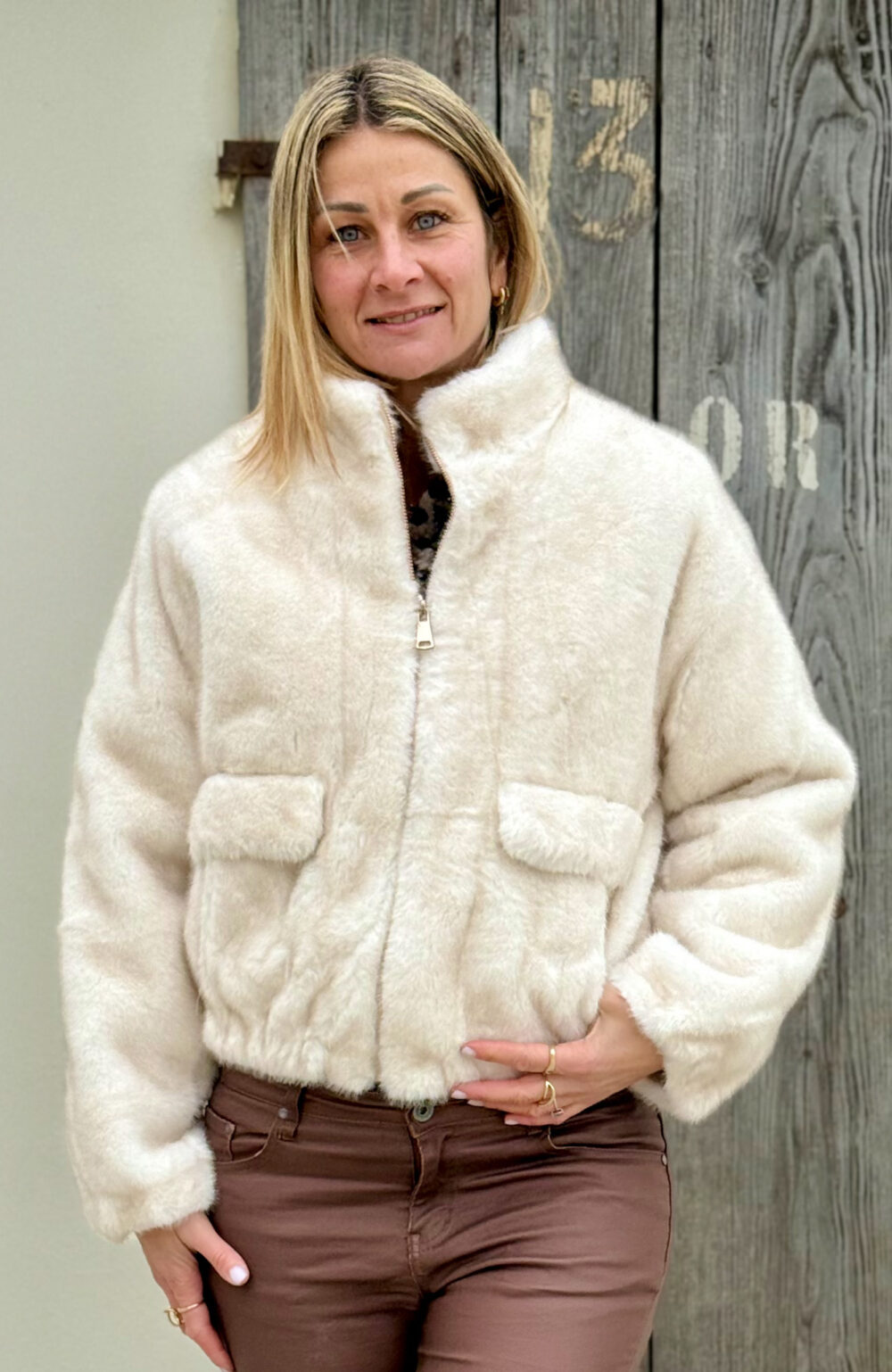 PELLICCIOTTO ECO CORTO CON ELASTICO IN VITA