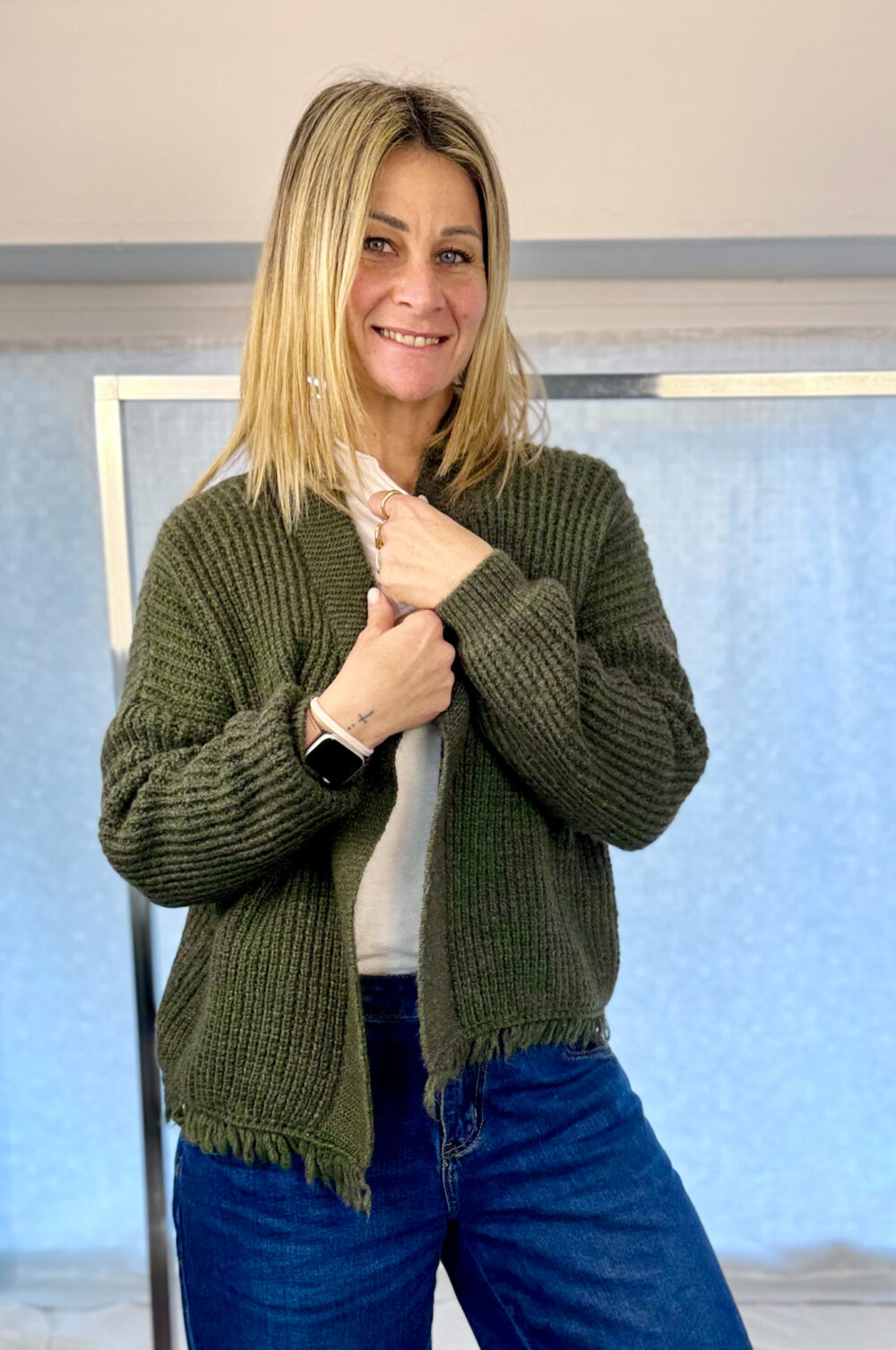 CARDIGAN SENZA BOTTONI CORTO CON FRANGINE